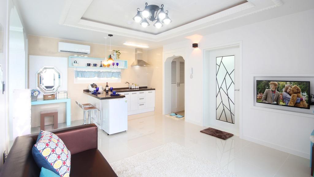 Blue & White Pension نامهاي المظهر الخارجي الصورة