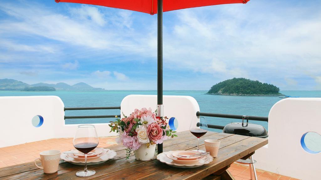 Blue & White Pension نامهاي المظهر الخارجي الصورة