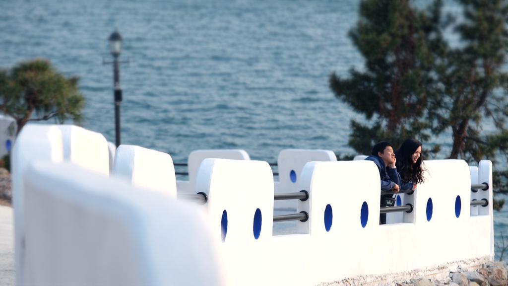 Blue & White Pension نامهاي المظهر الخارجي الصورة
