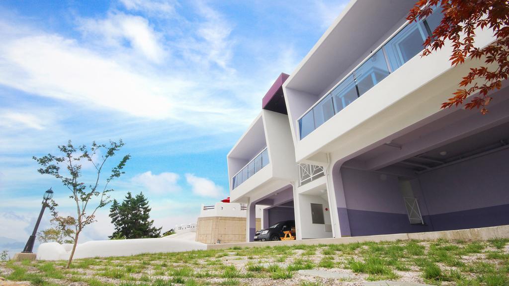 Blue & White Pension نامهاي المظهر الخارجي الصورة